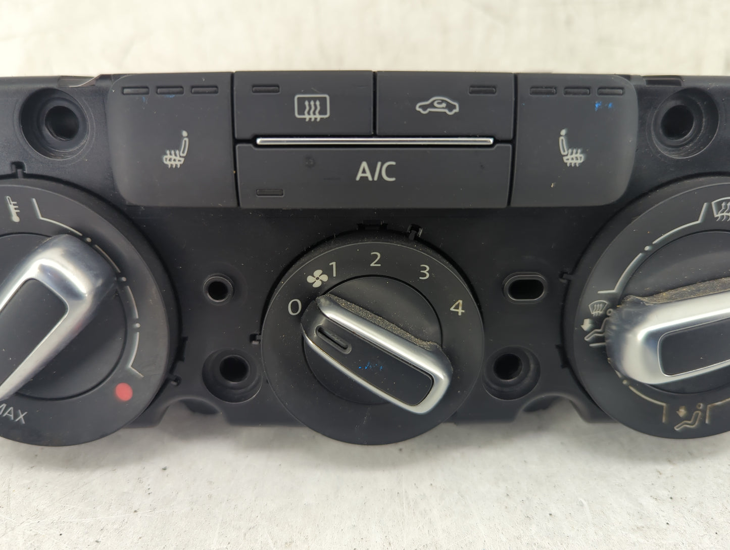 2015-2018 Volkswagen Jetta Climate Control Module Temperature AC/Heater Replacement P/N:5C0820047CG 90151-907/0004 Fits OEM 