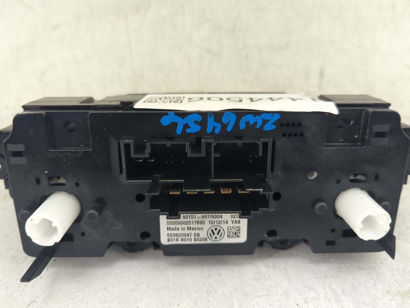 2015-2018 Volkswagen Jetta Climate Control Module Temperature AC/Heater Replacement P/N:5C0820047CG 90151-907/0004 Fits OEM 