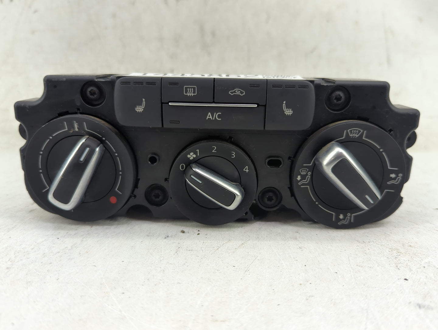 2015-2018 Volkswagen Jetta Climate Control Module Temperature AC/Heater Replacement P/N:5C1819045 Fits Fits 2015 2016 2017 2