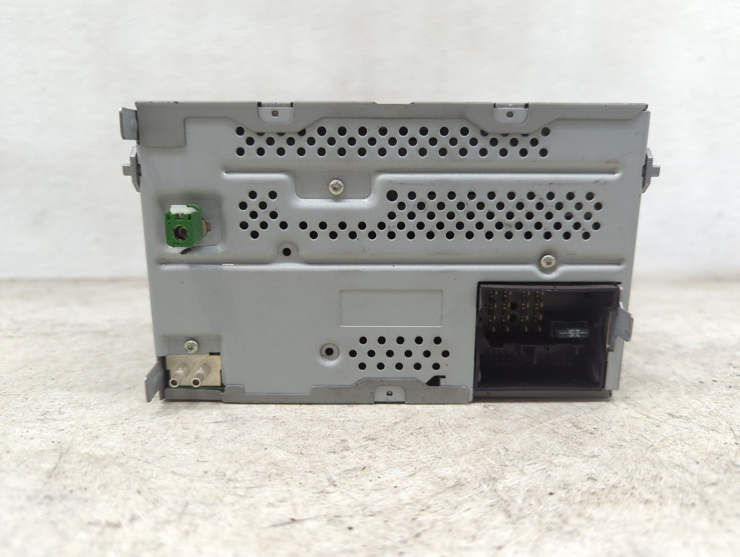 2012-2017 Volkswagen Jetta Radio AM FM Cd Player Receiver Replacement P/N:1K0035164J 28438047 Fits OEM Used Auto Parts - Oem
