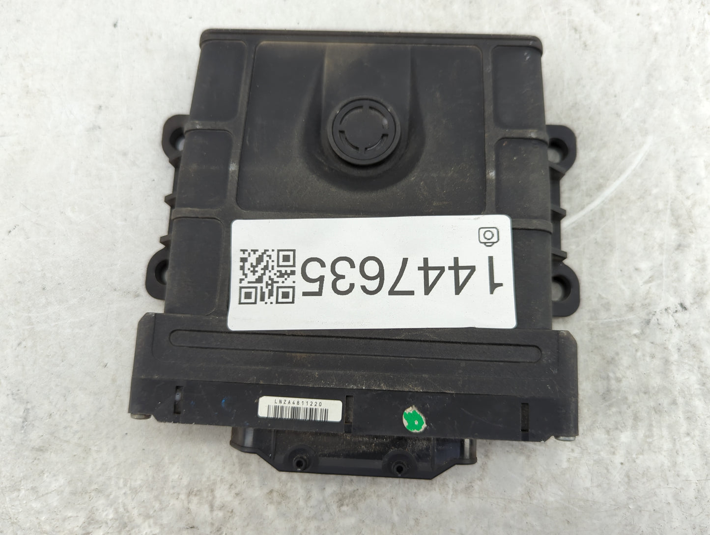 2015-2016 Volkswagen Jetta Safety Restraint Srs Airbag Control Module - Oemusedautoparts1.com