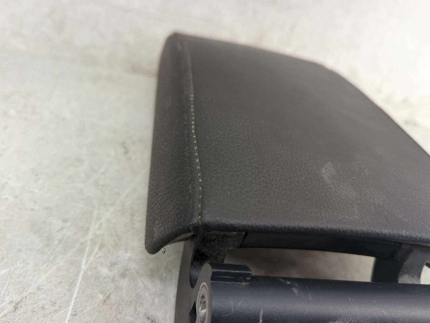 2015 Volkswagen Jetta Center Console Armrest Cover Lid Fits OEM Used Auto Parts - Oemusedautoparts1.com