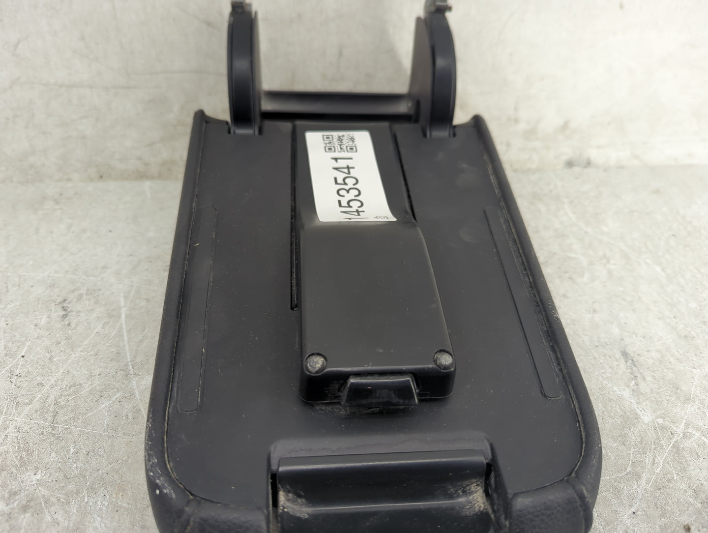 2015 Volkswagen Jetta Center Console Armrest Cover Lid Fits OEM Used Auto Parts - Oemusedautoparts1.com