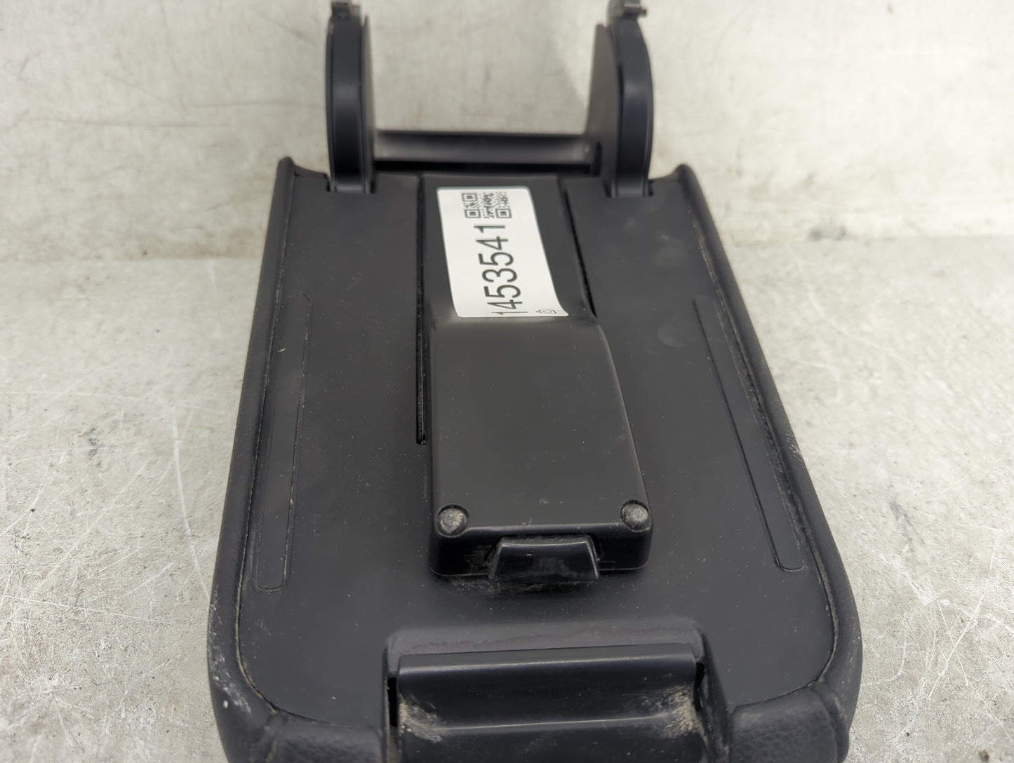 2015 Volkswagen Jetta Center Console Armrest Cover Lid Fits OEM Used Auto Parts - Oemusedautoparts1.com
