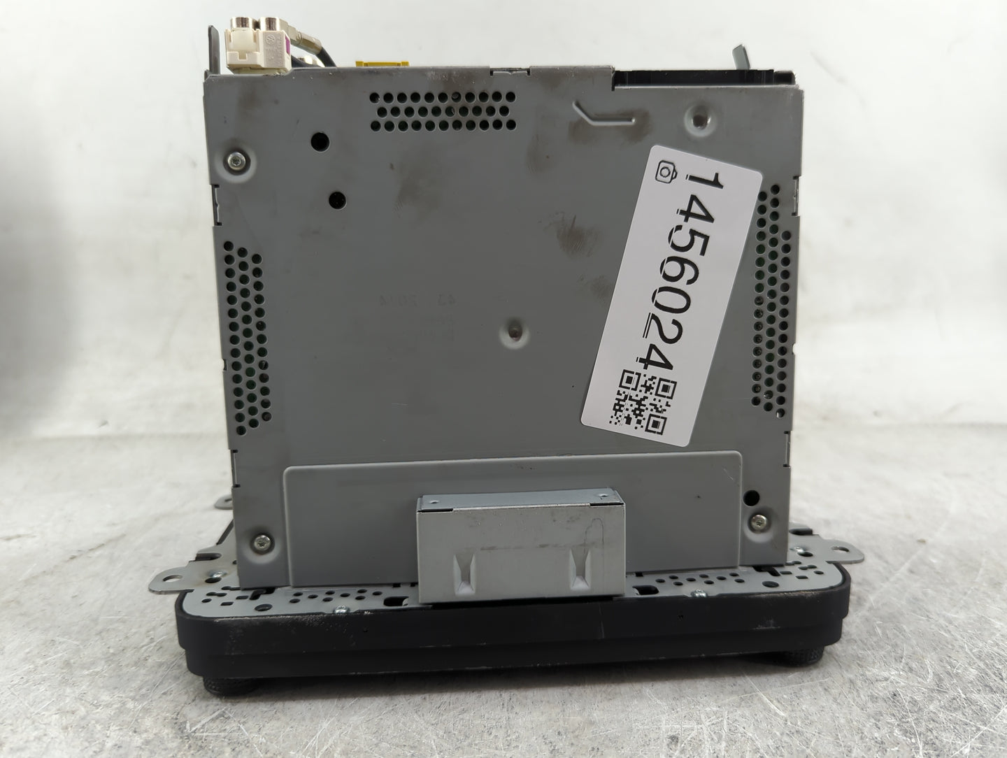 2015-2017 Volkswagen Jetta Radio AM FM Cd Player Receiver Replacement P/N:1K0035188H 28403537 Fits Fits 2014 2015 2016 2017 