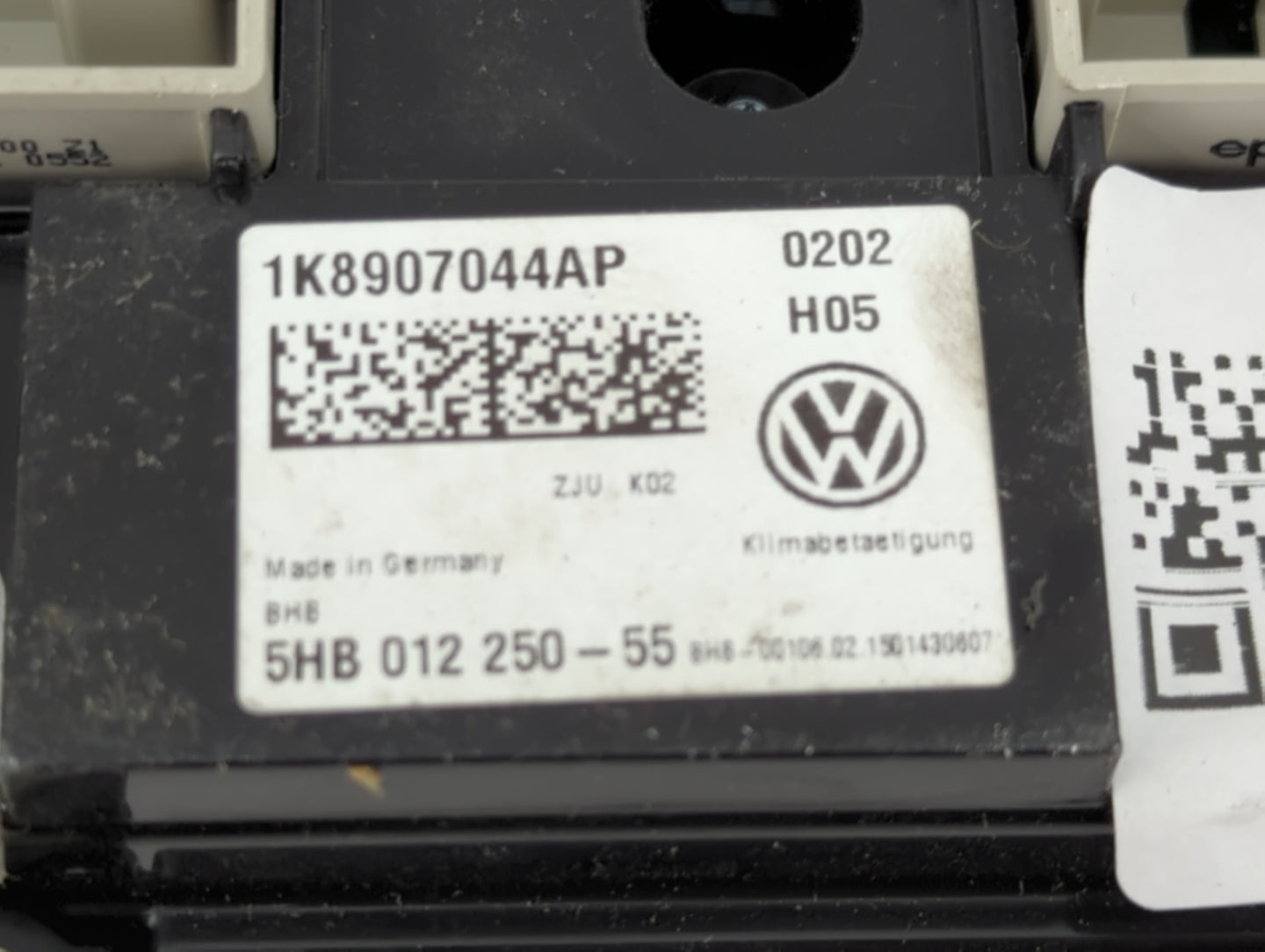 2015-2018 Volkswagen Jetta Climate Control Module Temperature AC/Heater Replacement P/N:1K890744AP Fits Fits 2015 2016 2017 