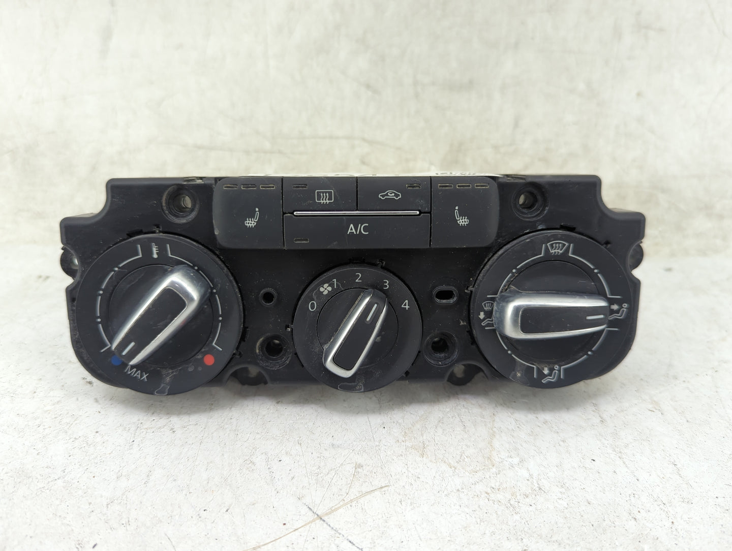2015-2018 Volkswagen Jetta Climate Control Module Temperature AC/Heater Replacement P/N:5C0820047CG 90151-907/0004 Fits OEM 