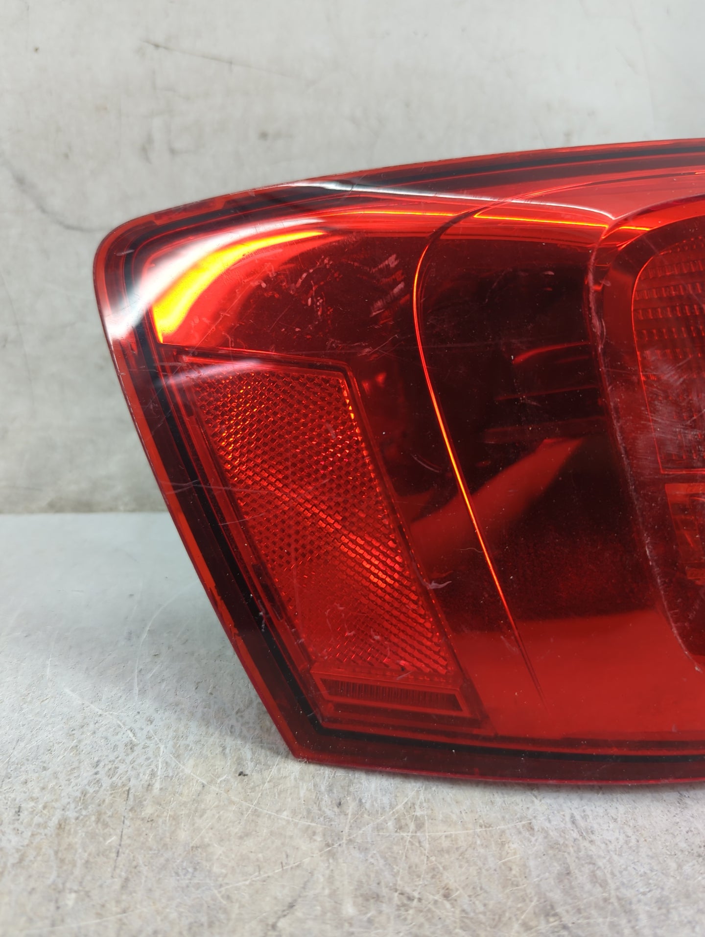 2011-2016 Volkswagen Jetta Driver Left Oem Head Light Headlight Lamp - Oemusedautoparts1.com