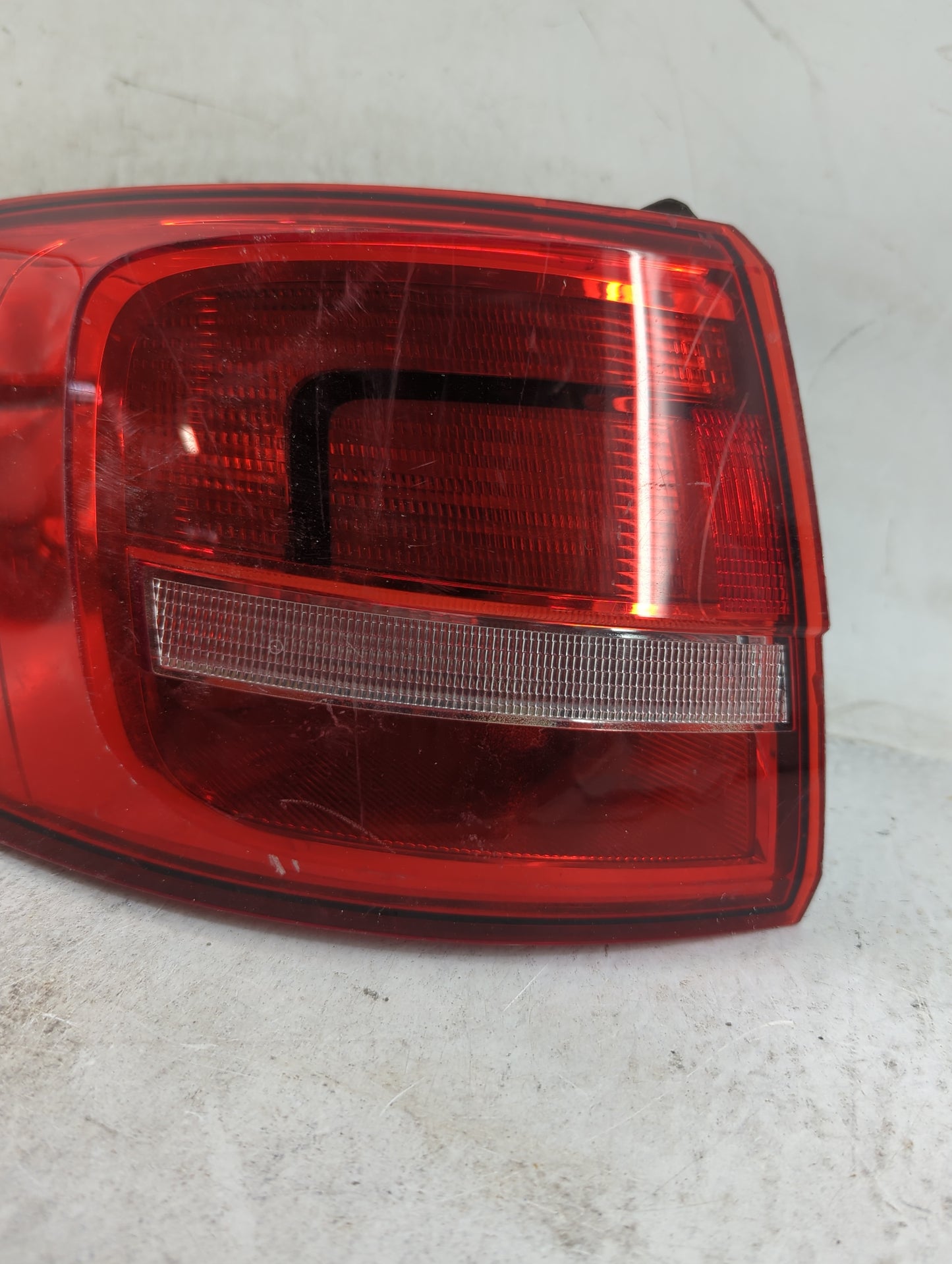 2011-2016 Volkswagen Jetta Driver Left Oem Head Light Headlight Lamp - Oemusedautoparts1.com