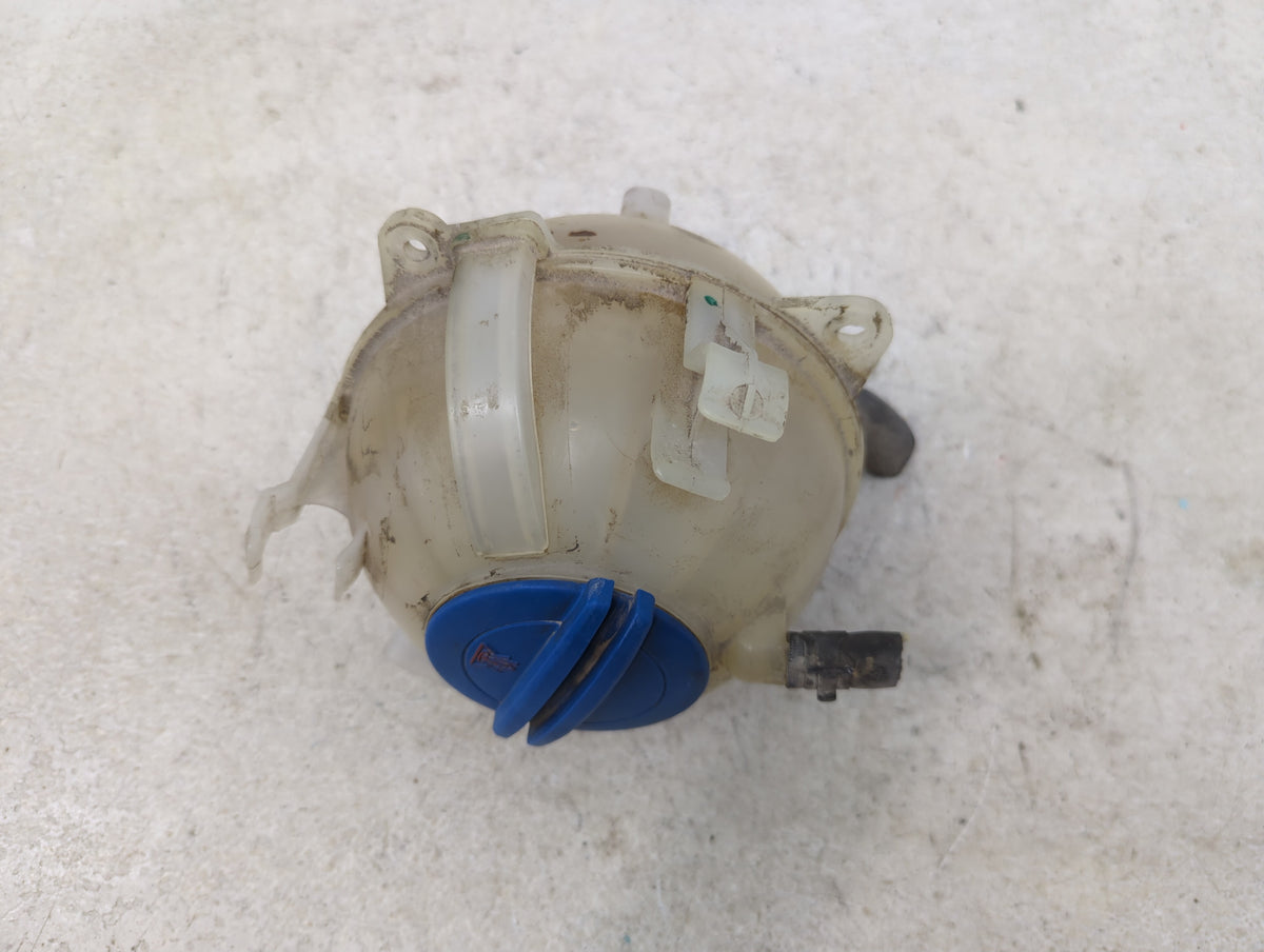 2005 Volkswagen Jetta Radiator Coolant Overflow Expansion Tank Bottle 1465683 - Oemusedautoparts1.com