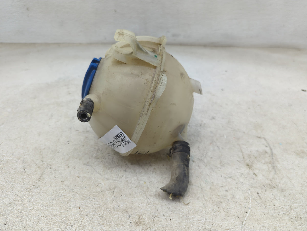 2005 Volkswagen Jetta Radiator Coolant Overflow Expansion Tank Bottle 1465683 - Oemusedautoparts1.com