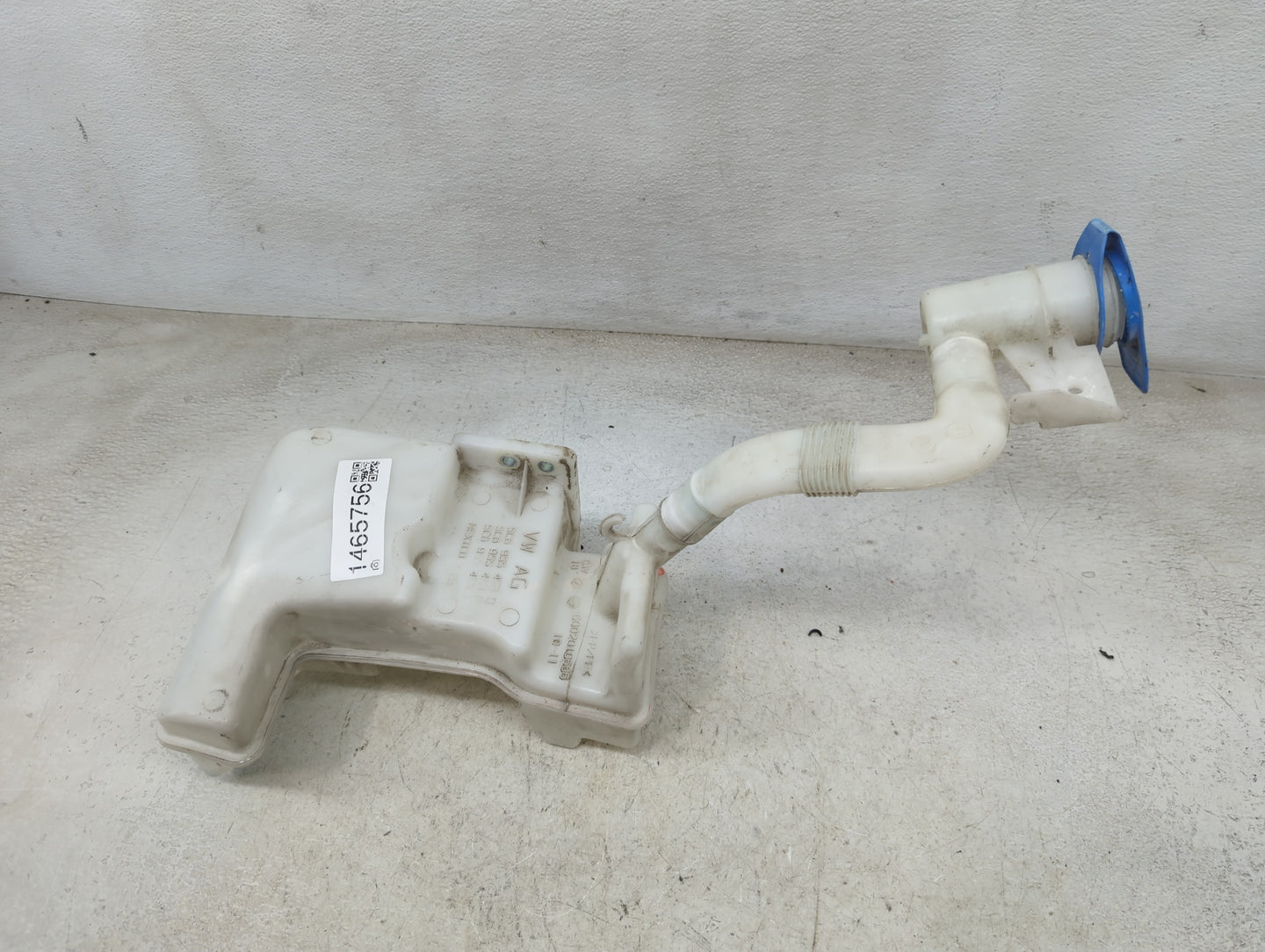 2011-2018 Volkswagen Jetta Windshield Washer Fluid Reservoir Bottle Oem 1465756 - Oemusedautoparts1.com