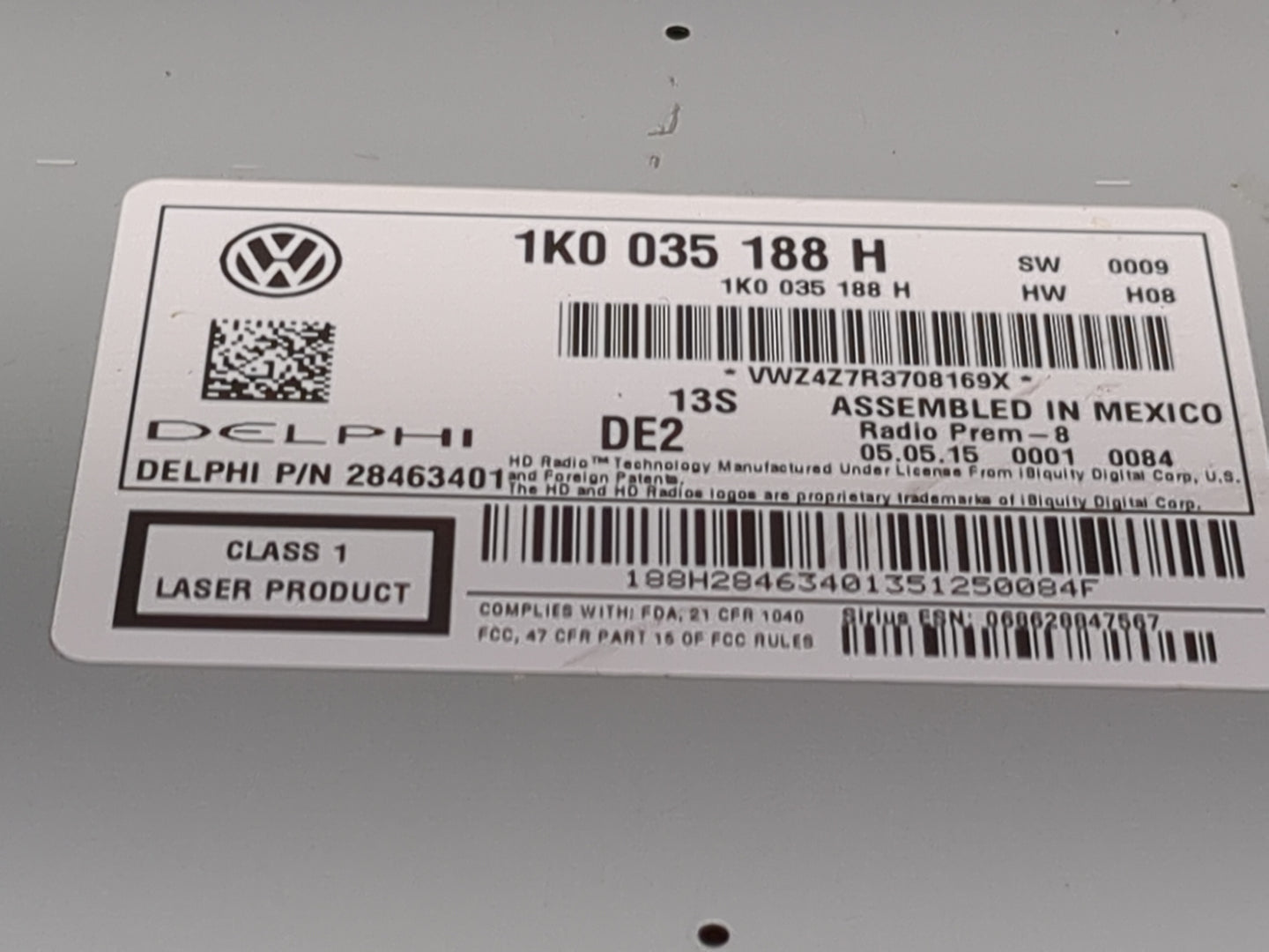 2012-2017 Volkswagen Jetta Radio AM FM Cd Player Receiver Replacement P/N:1K0035188H 28463401 Fits OEM Used Auto Parts - Oem