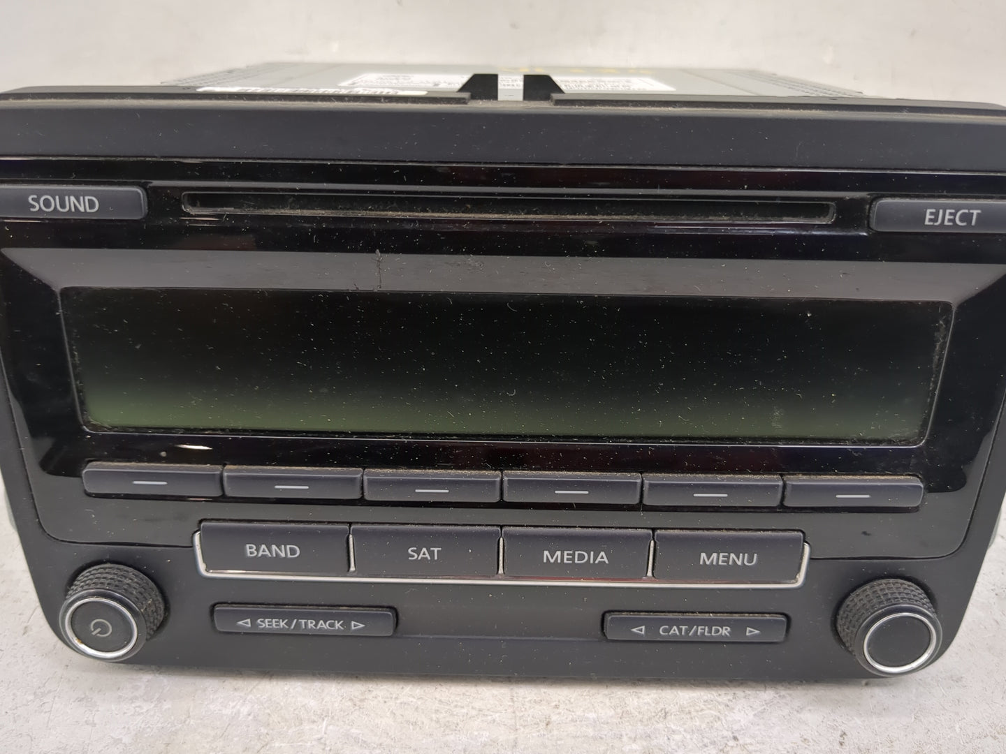 2015-2017 Volkswagen Jetta Radio AM FM Cd Player Receiver Replacement P/N:1K0035164J 28438047 Fits Fits 2015 2016 2017 OEM U