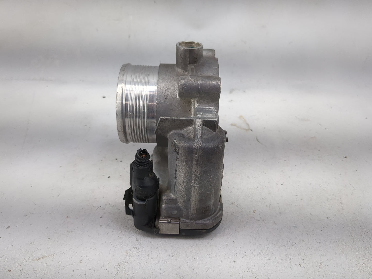 2014-2017 Volkswagen Jetta Throttle Body P/N:06K133062E 0280750590 Fits Fits 2014 2015 2016 2017 OEM Used Auto Parts - Oemus