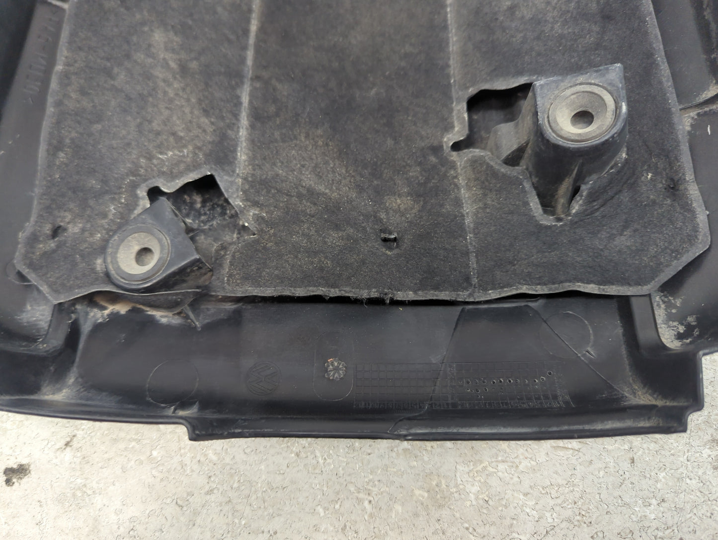2015 Volkswagen Jetta Engine Cover Black - Oemusedautoparts1.com