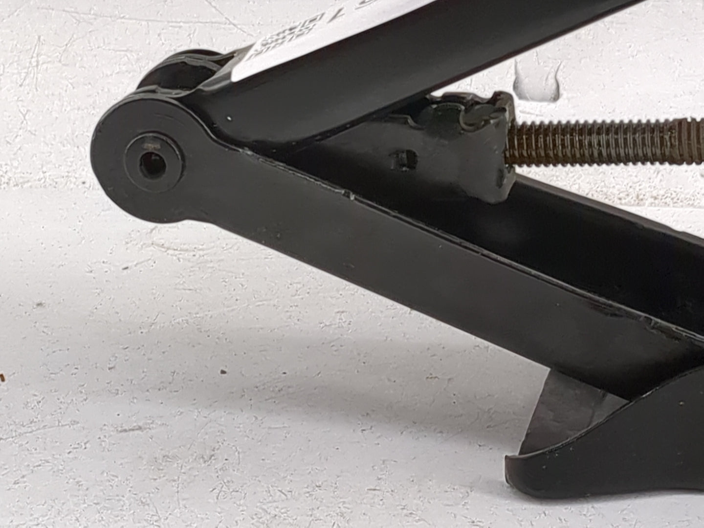 2015 Volkswagen Jetta Spare Scissor Car Jack 1479961 - Oemusedautoparts1.com
