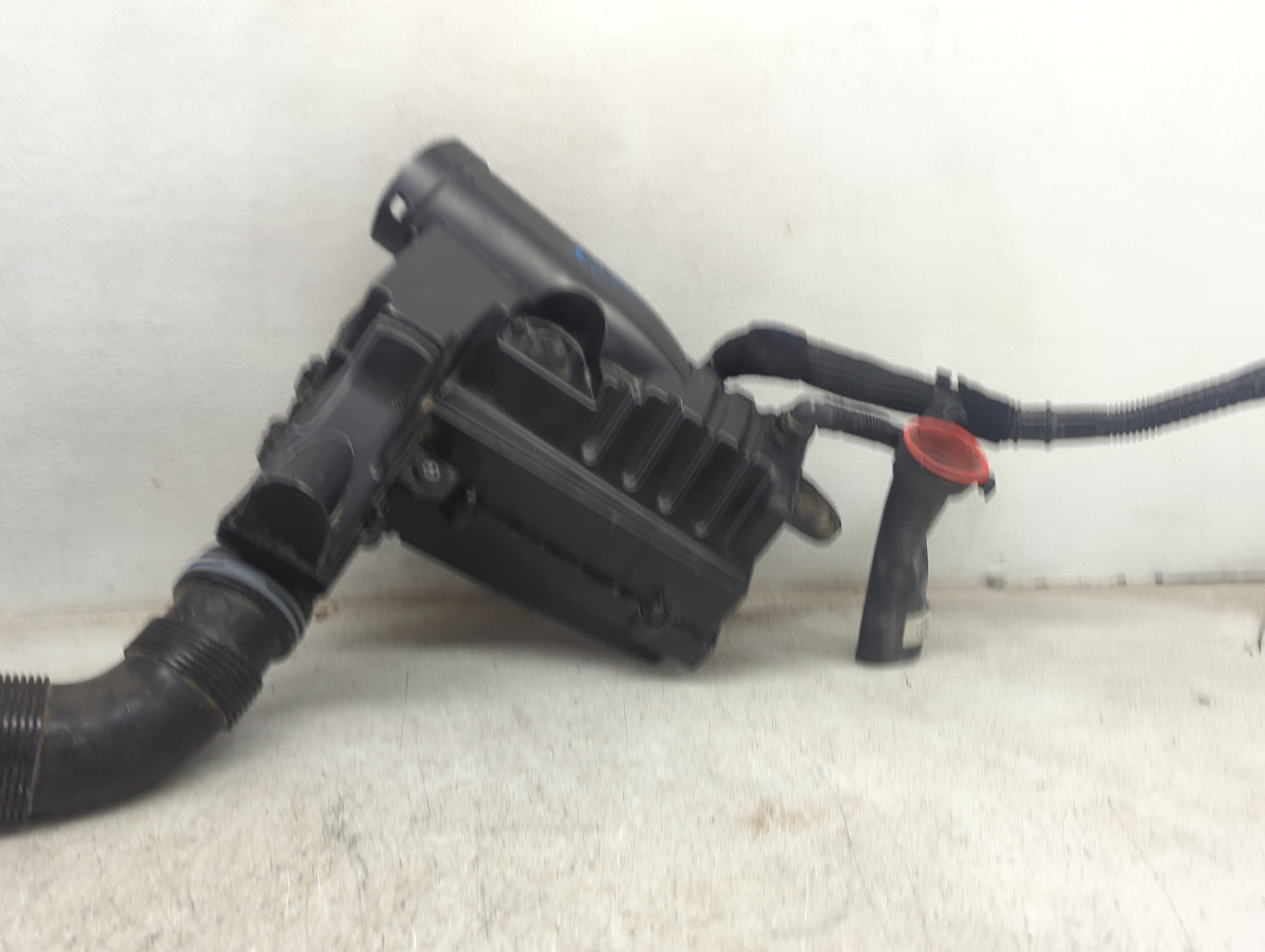 2013-2018 Volkswagen Jetta Air Cleaner Intake-duct Hose Tube 1481104 - Oemusedautoparts1.com