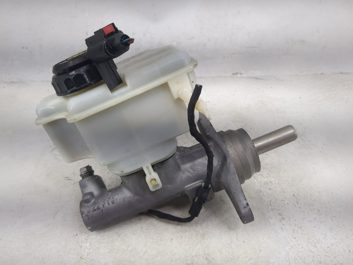2009-2018 Volkswagen Jetta Brake Master Cylinder 1491053 - Oemusedautoparts1.com