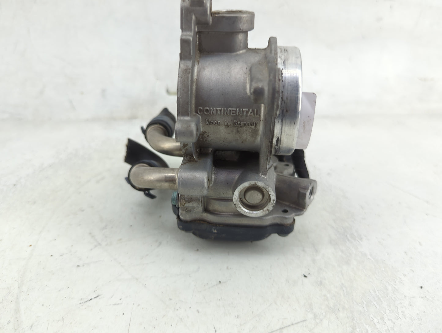 2015-2016 Volkswagen Jetta Throttle Body P/N:04L 128 063 P A2C84315500, 04L 128 059 K Fits Fits 2015 2016 OEM Used Auto Part