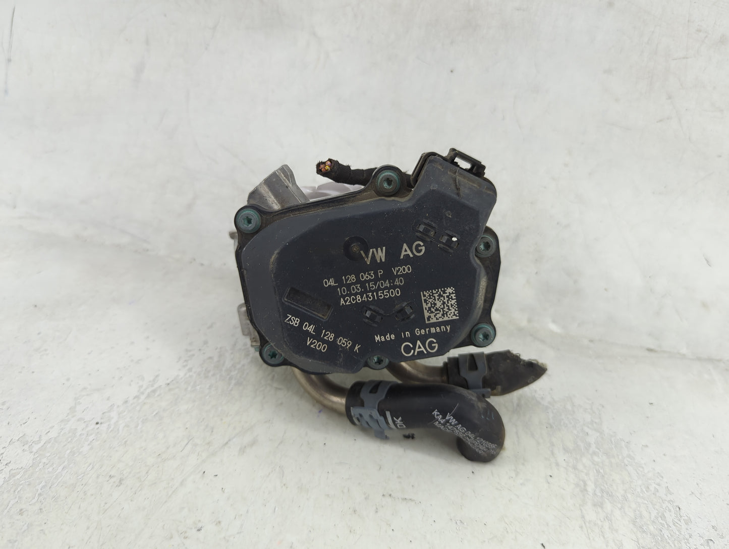 2015-2016 Volkswagen Jetta Throttle Body P/N:04L 128 063 P A2C84315500, 04L 128 059 K Fits Fits 2015 2016 OEM Used Auto Part