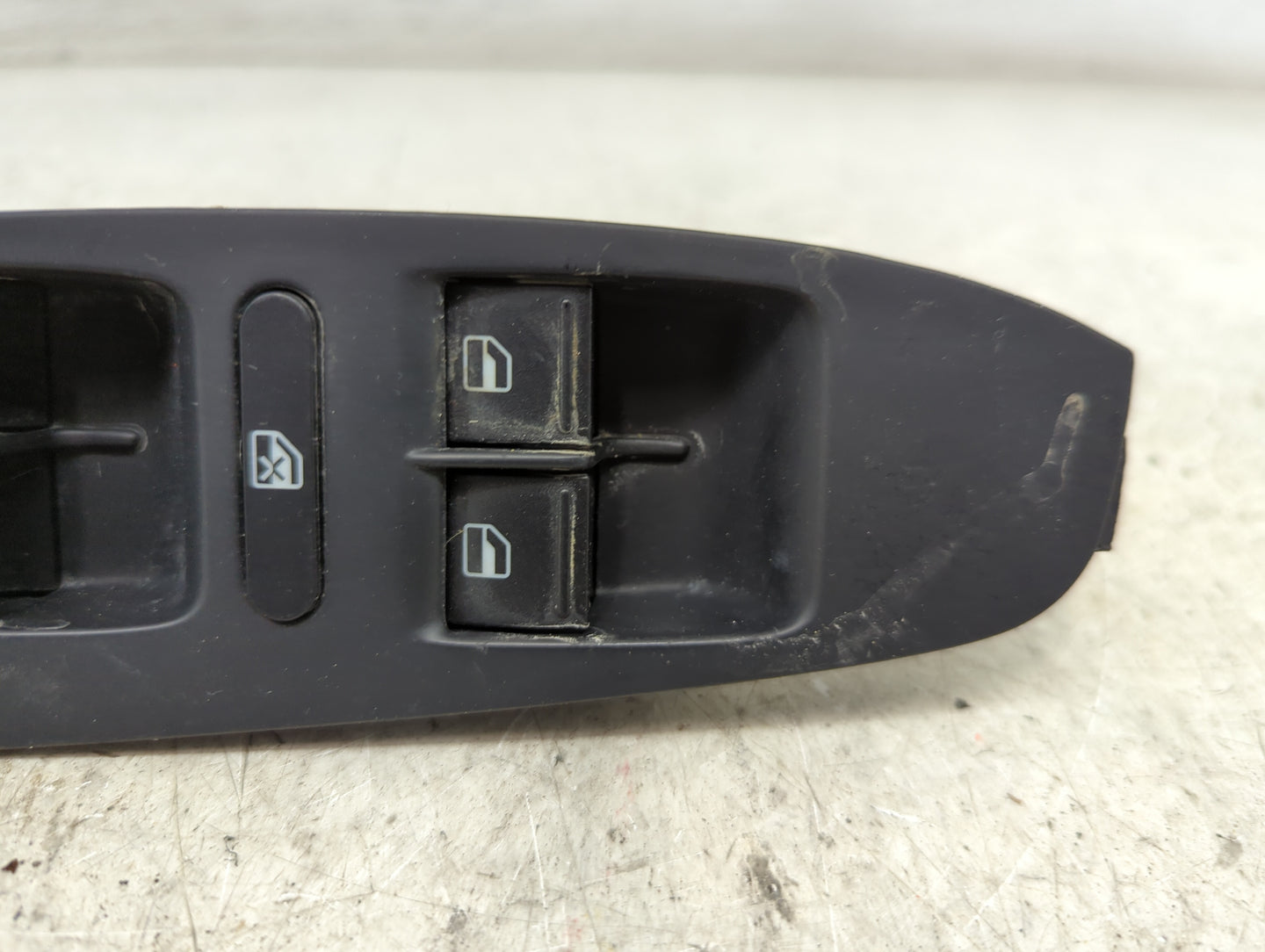 2011-2018 Volkswagen Jetta Master Power Window Switch Replacement Driver Side Left Fits OEM Used Auto Parts - Oemusedautopar