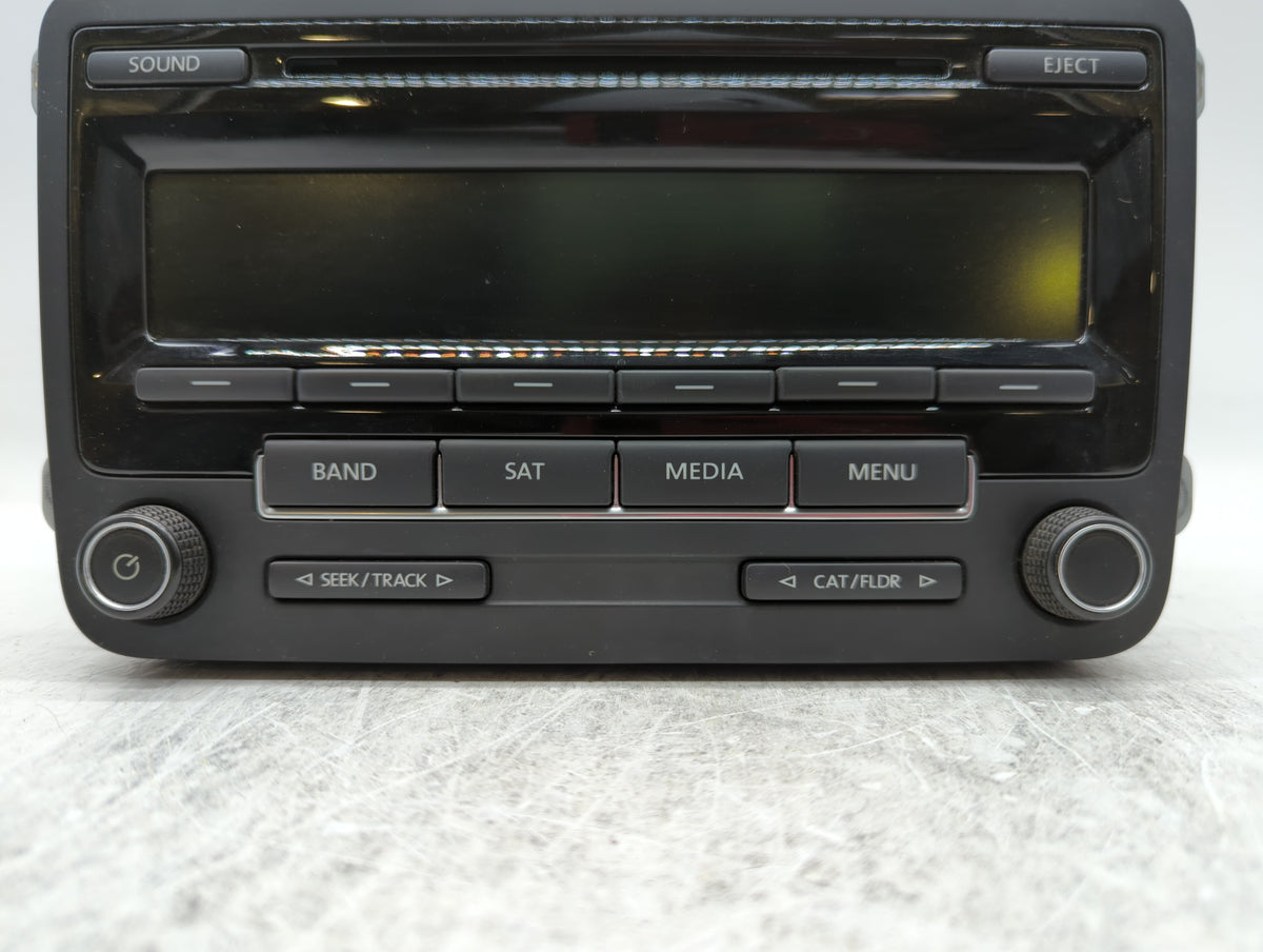 2015-2017 Volkswagen Jetta Am Fm Cd Player Radio Receiver 325470 - Oemusedautoparts1.com