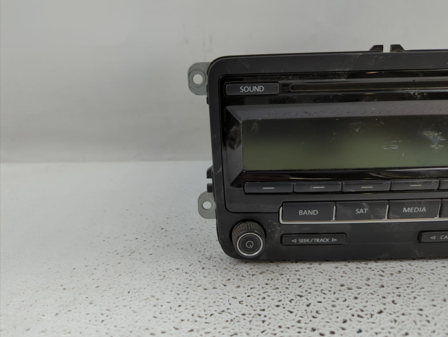 2015-2017 Volkswagen Jetta Radio AM FM Cd Player Receiver Replacement P/N:1K0035164J 1K0 035 164 J Fits Fits 2015 2016 2017 