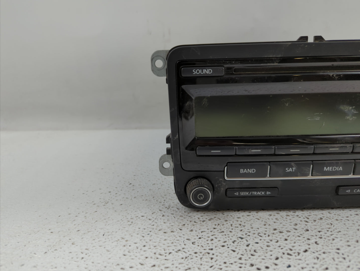 2015-2017 Volkswagen Jetta Radio AM FM Cd Player Receiver Replacement P/N:1K0035164J 1K0 035 164 J Fits Fits 2015 2016 2017 