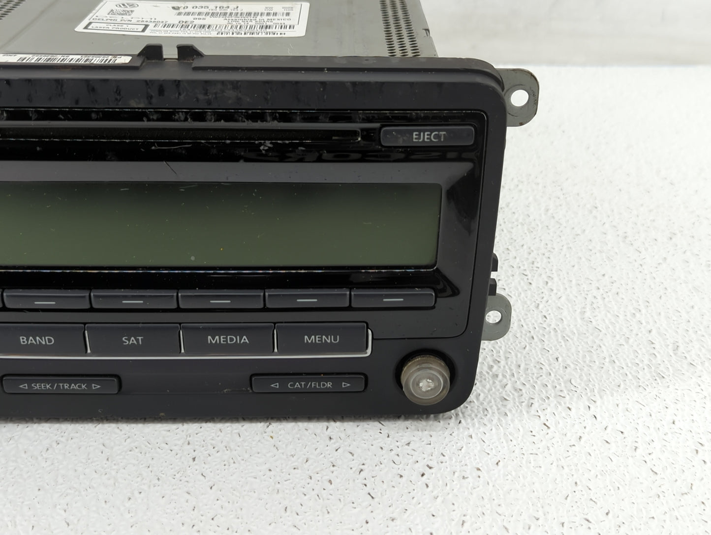 2015-2017 Volkswagen Jetta Radio AM FM Cd Player Receiver Replacement P/N:1K0035164J 1K0 035 164 J Fits Fits 2015 2016 2017 