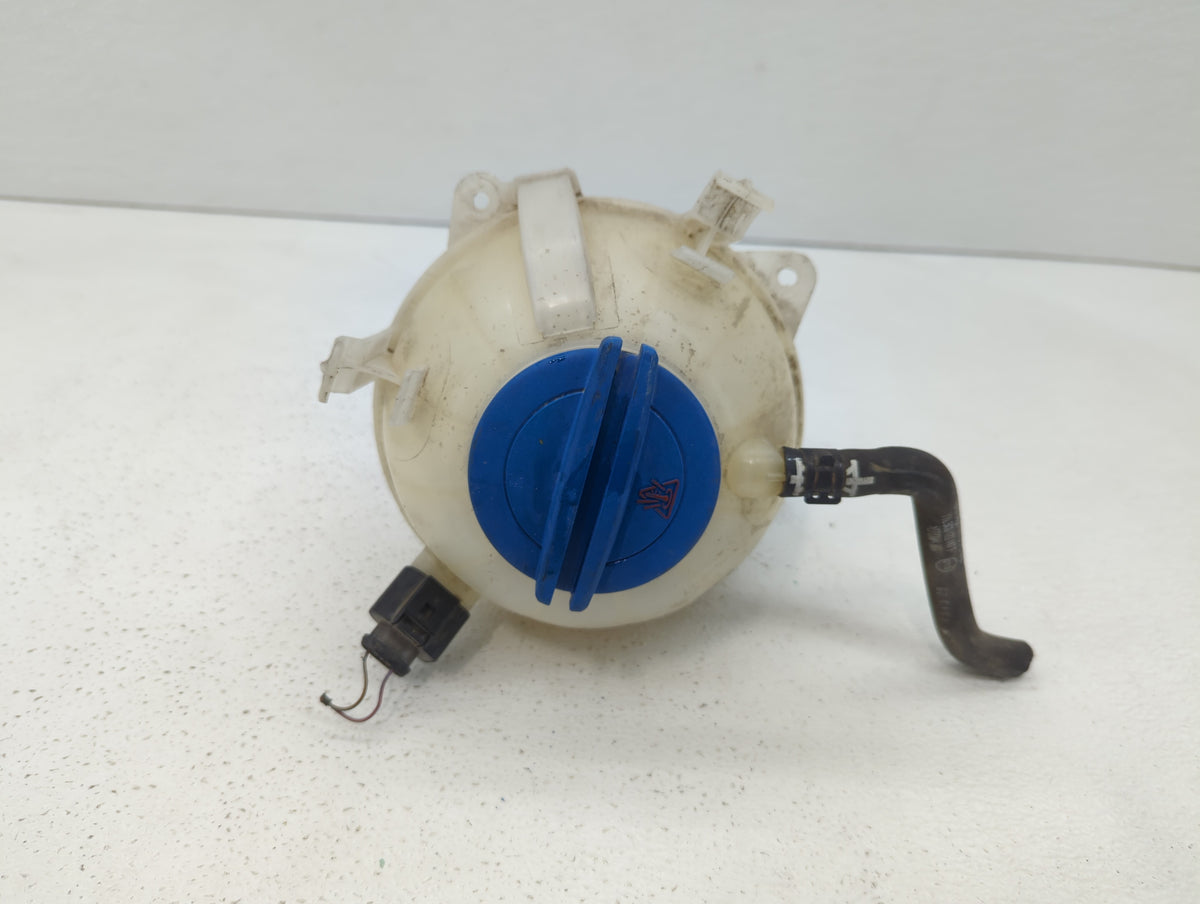 2005 Volkswagen Jetta Radiator Coolant Overflow Expansion Tank Bottle 414136 - Oemusedautoparts1.com
