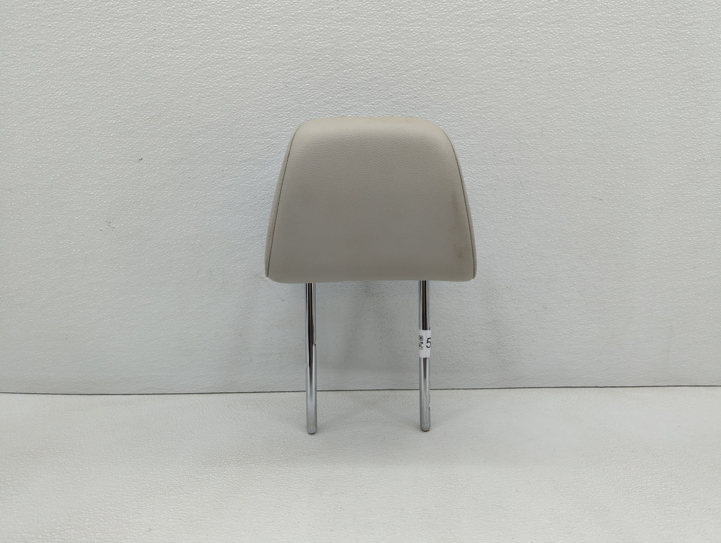 2015-2018 Volkswagen Jetta Headrest Head Rest Front Driver Passenger Seat - Oemusedautoparts1.com