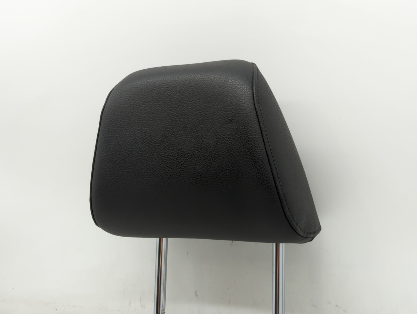 2015-2018 Volkswagen Jetta Headrest Head Rest Rear Seat Fits Fits 2015 2016 2017 2018 OEM Used Auto Parts - Oemusedautoparts