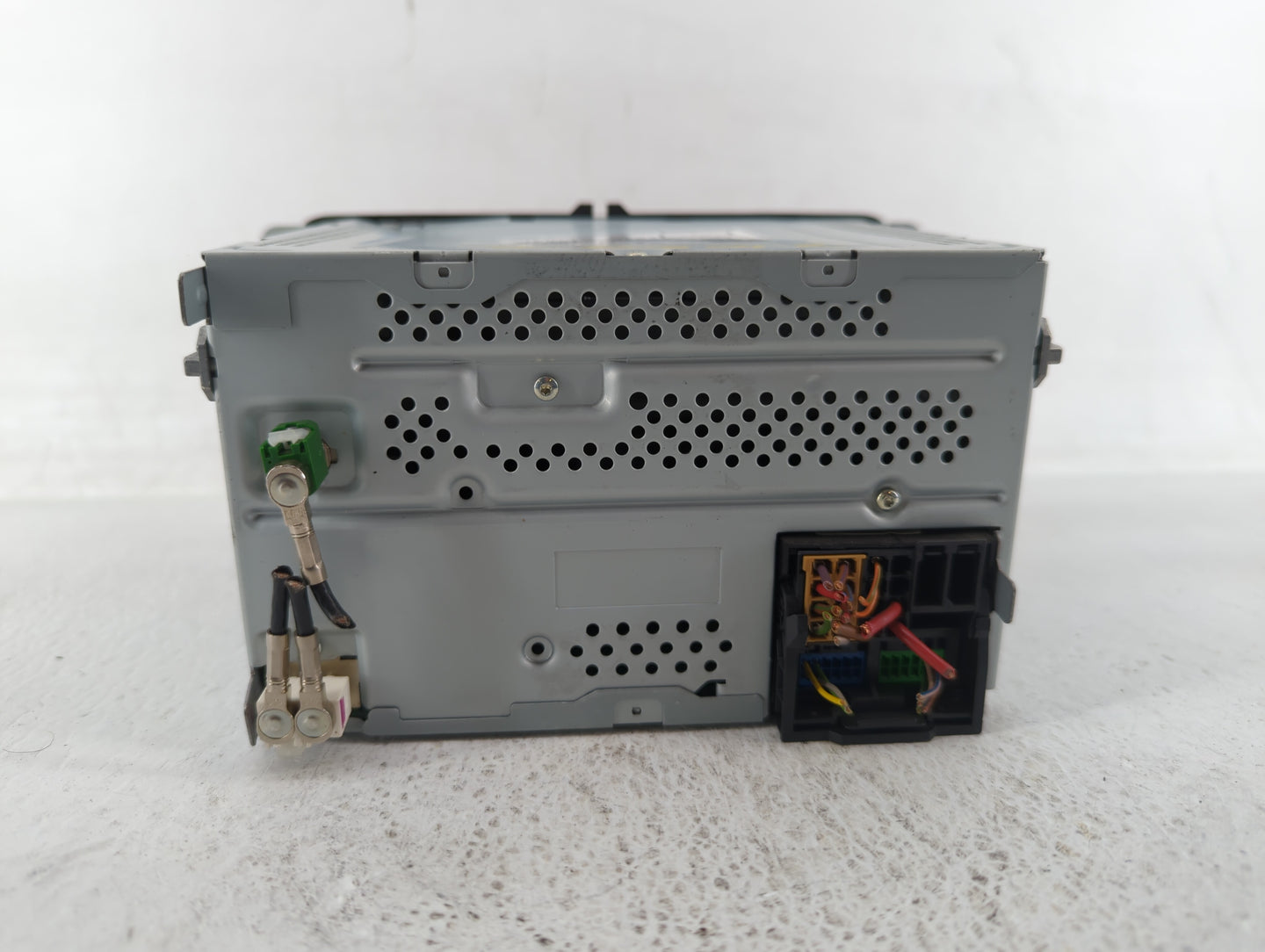 2015-2017 Volkswagen Jetta Am Fm Cd Player Radio Receiver - Oemusedautoparts1.com