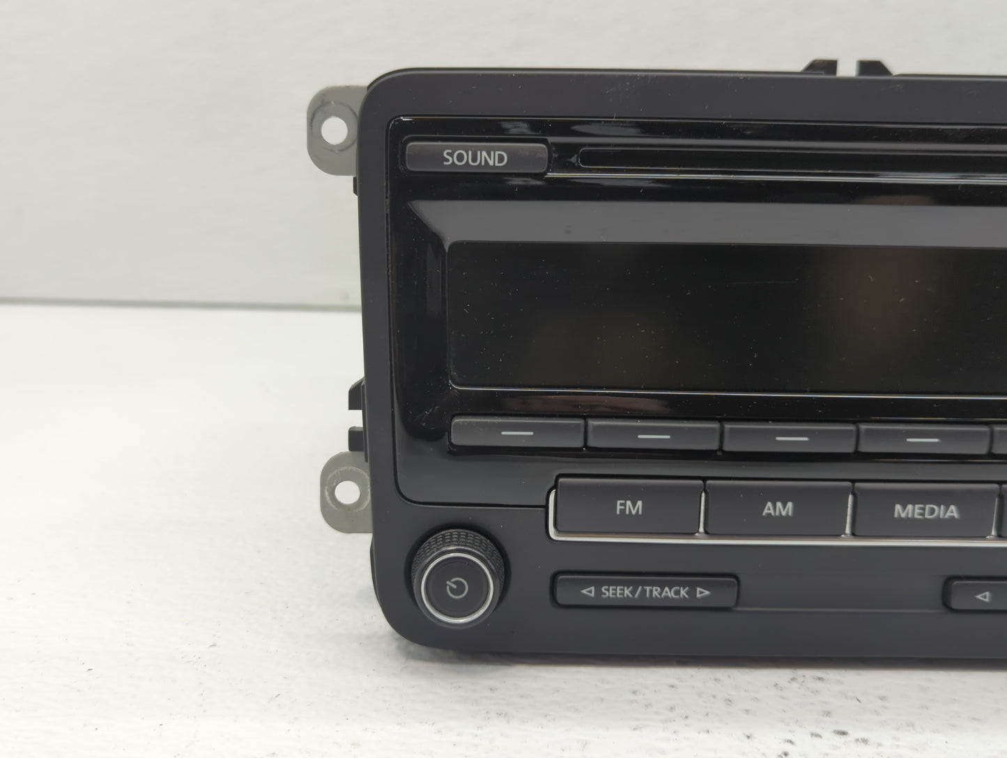 2015-2017 Volkswagen Jetta Radio AM FM Cd Player Receiver Replacement P/N:1K0035164H 1K0035164D Fits Fits 2015 2016 2017 OEM