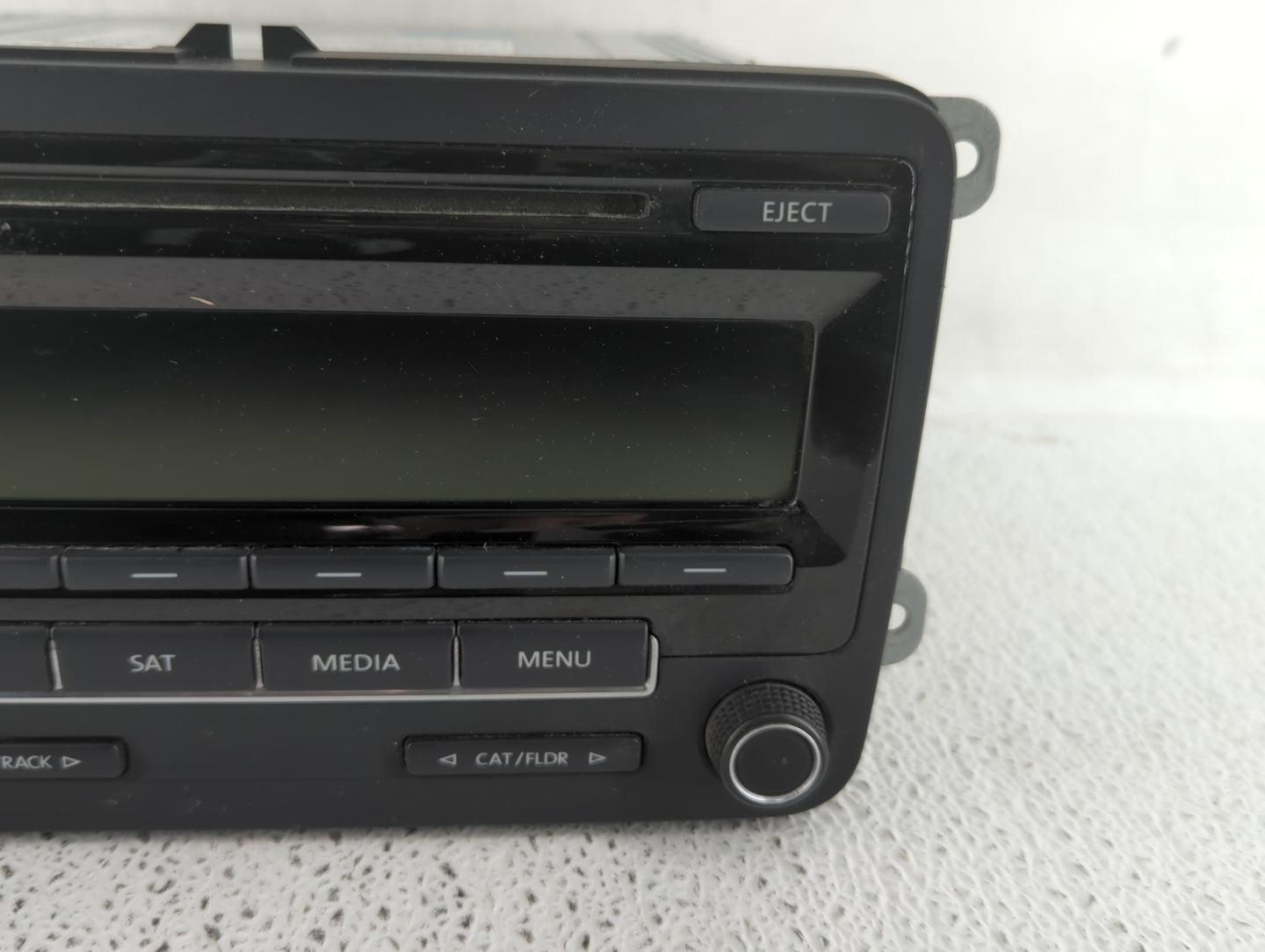 2015-2017 Volkswagen Jetta Radio AM FM Cd Player Receiver Replacement P/N:1K0 035 164 J Fits Fits 2015 2016 2017 OEM Used Au
