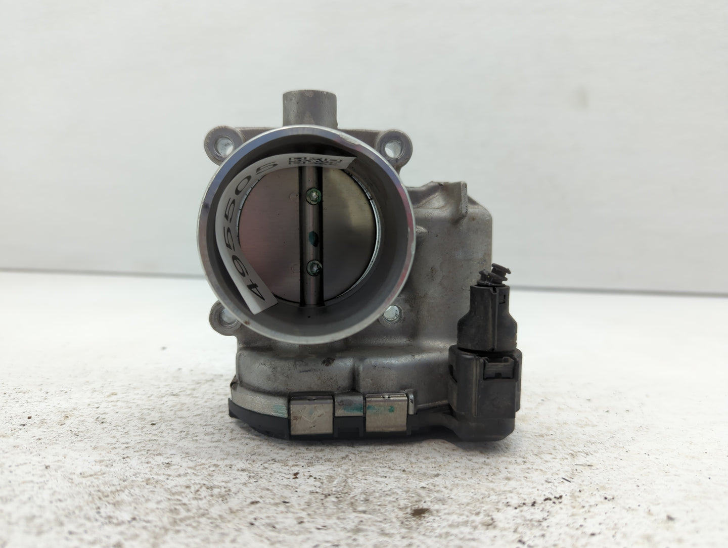 2014-2017 Volkswagen Jetta Throttle Body P/N:06K 133 062 E Fits Fits 2014 2015 2016 2017 OEM Used Auto Parts - Oemusedautopa