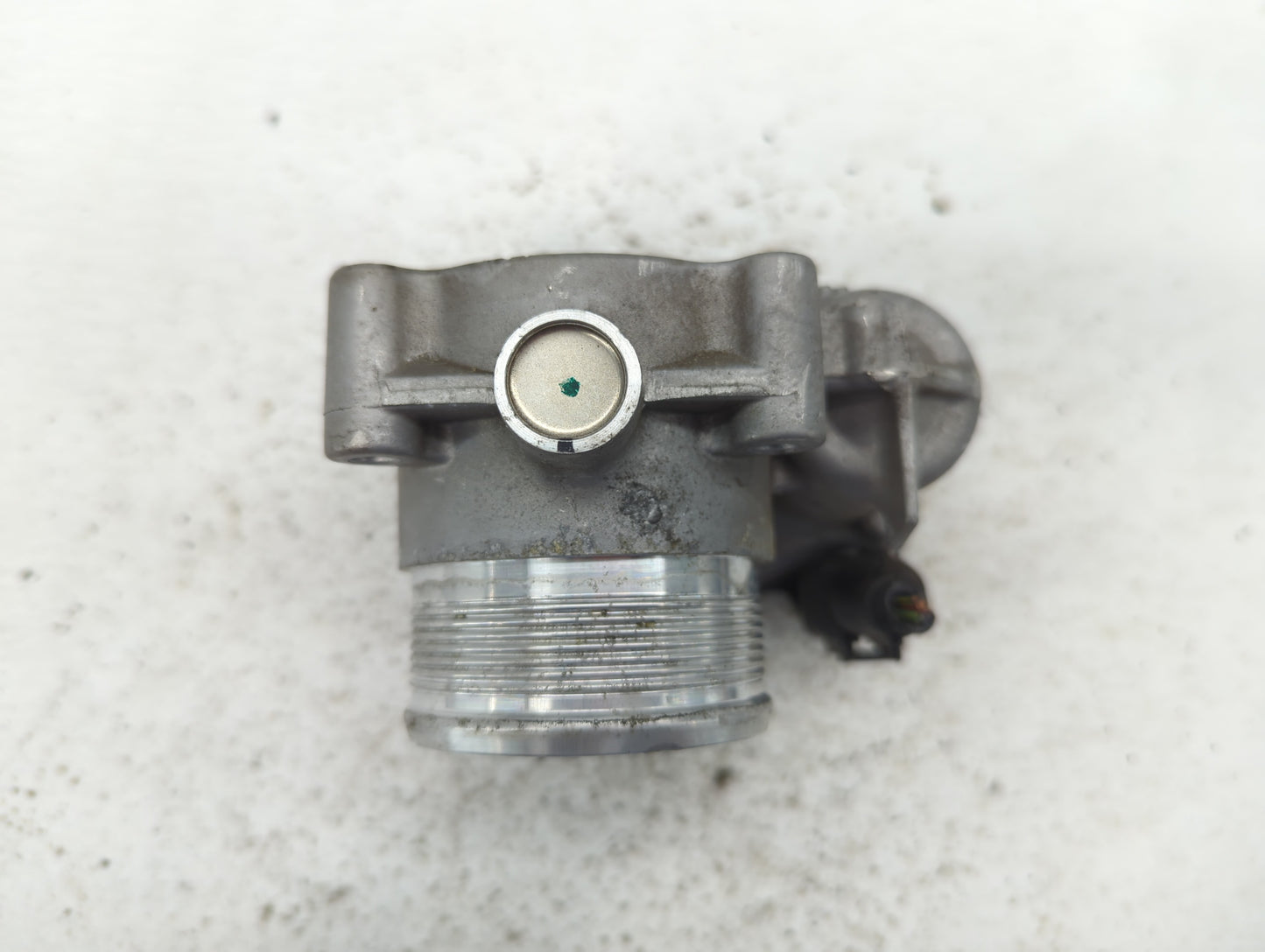 2014-2017 Volkswagen Jetta Throttle Body P/N:06K 133 062 E Fits Fits 2014 2015 2016 2017 OEM Used Auto Parts - Oemusedautopa
