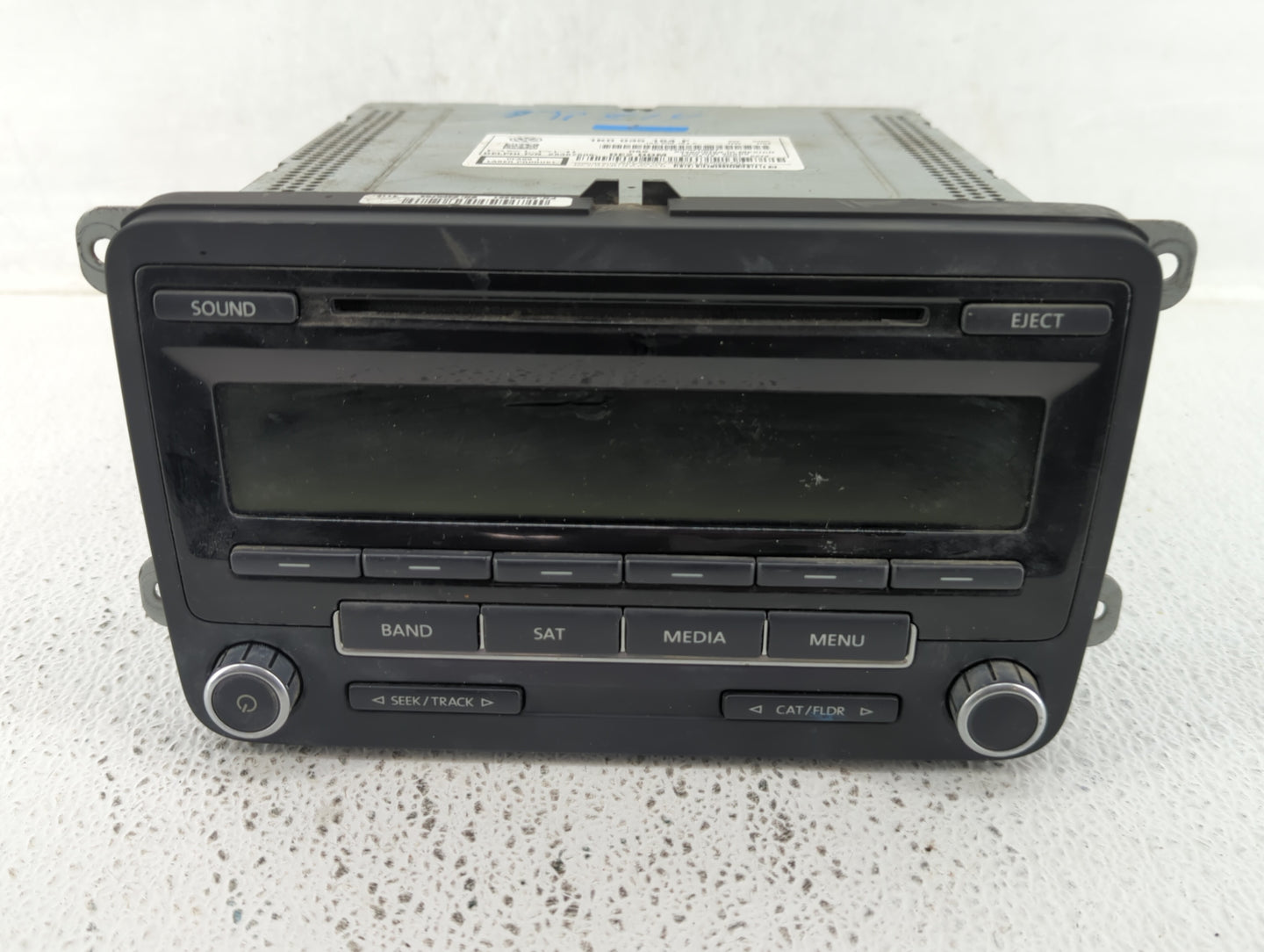 2011-2014 Volkswagen Jetta Radio AM FM Cd Player Receiver Replacement P/N:1K0 035 180 AE 1K0 035 164 F Fits OEM Used Auto Pa