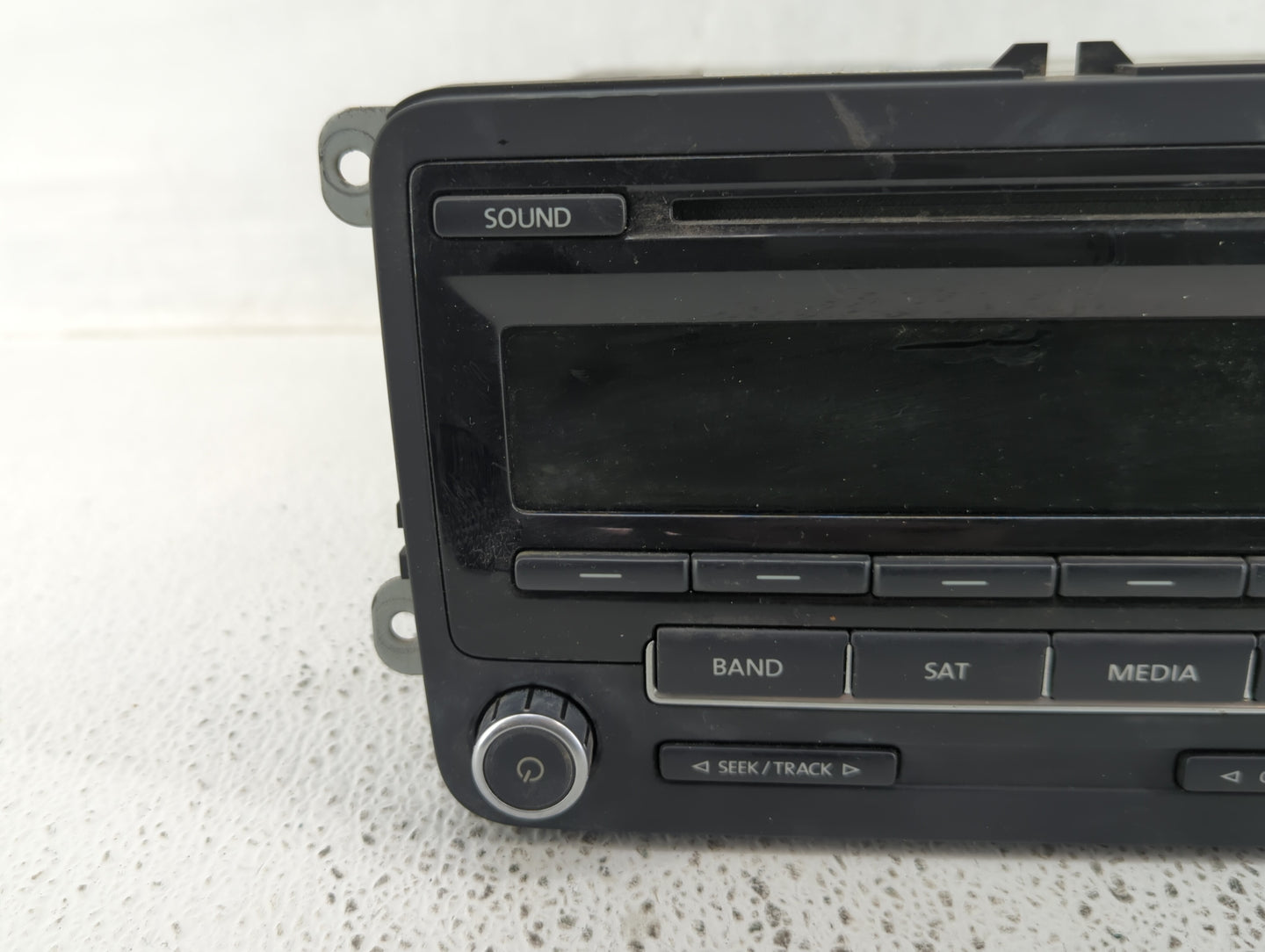 2011-2014 Volkswagen Jetta Radio AM FM Cd Player Receiver Replacement P/N:1K0 035 180 AE 1K0 035 164 F Fits OEM Used Auto Pa