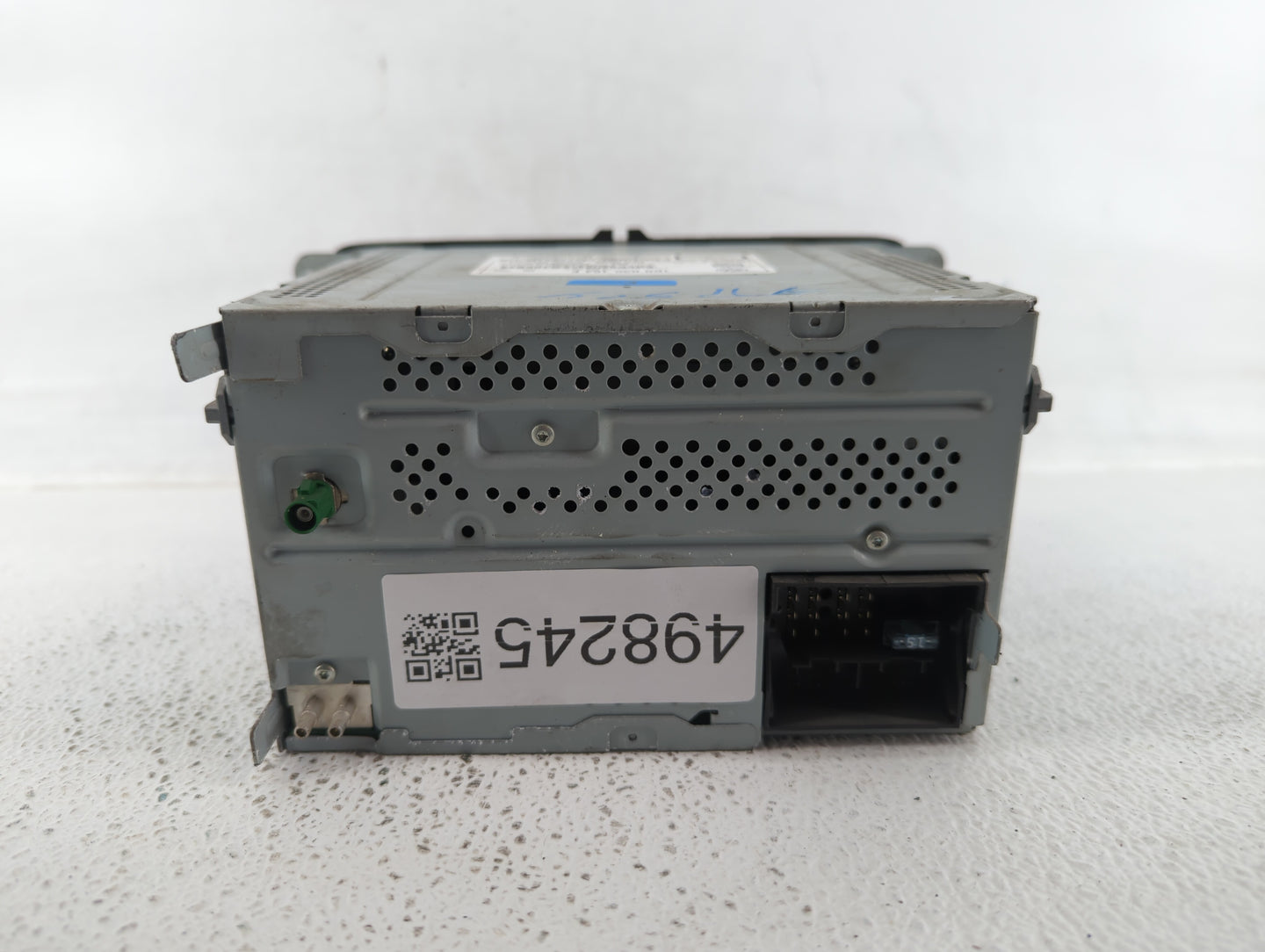 2011-2014 Volkswagen Jetta Radio AM FM Cd Player Receiver Replacement P/N:1K0 035 180 AE 1K0 035 164 F Fits OEM Used Auto Pa