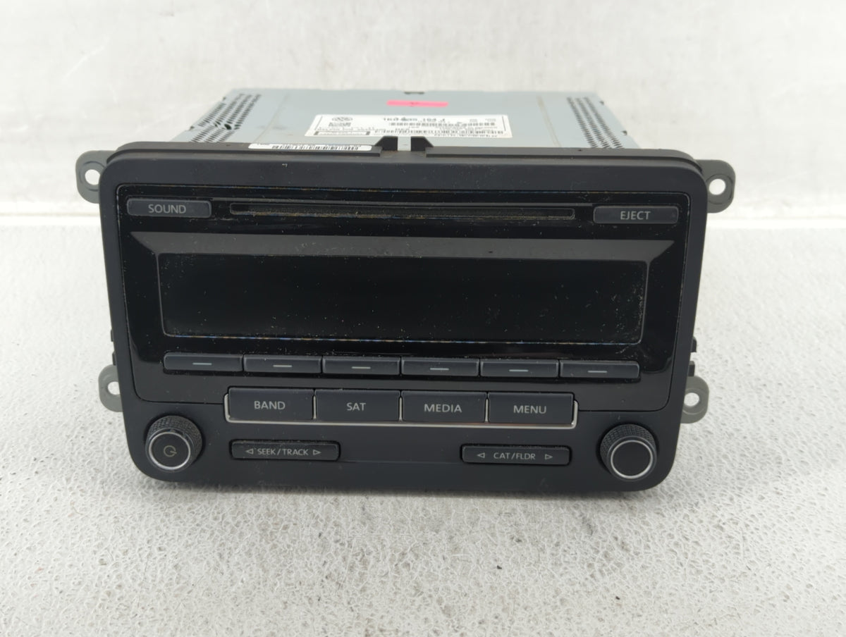 2015-2017 Volkswagen Jetta Am Fm Cd Player Radio Receiver 522696 - Oemusedautoparts1.com
