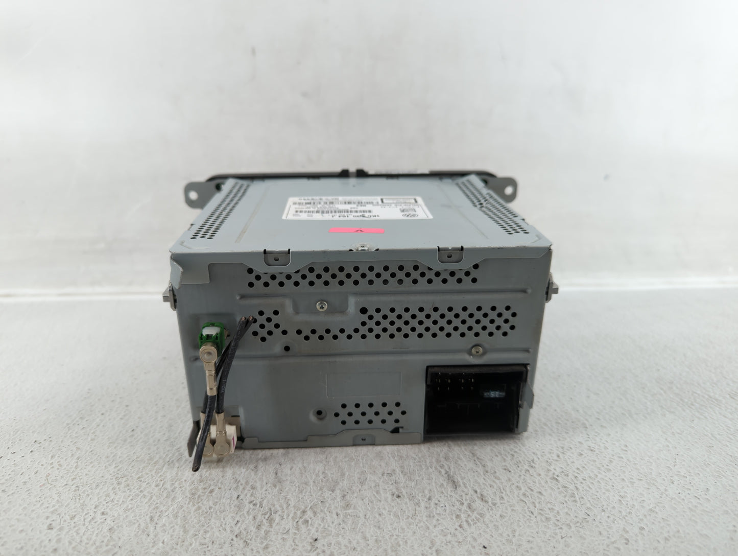 2015-2017 Volkswagen Jetta Am Fm Cd Player Radio Receiver - Oemusedautoparts1.com