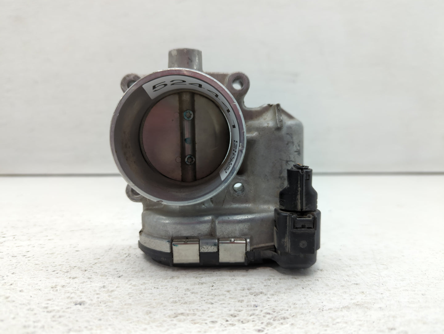 2014-2017 Volkswagen Jetta Throttle Body P/N:06K 133 062 E Fits Fits 2014 2015 2016 2017 OEM Used Auto Parts - Oemusedautopa