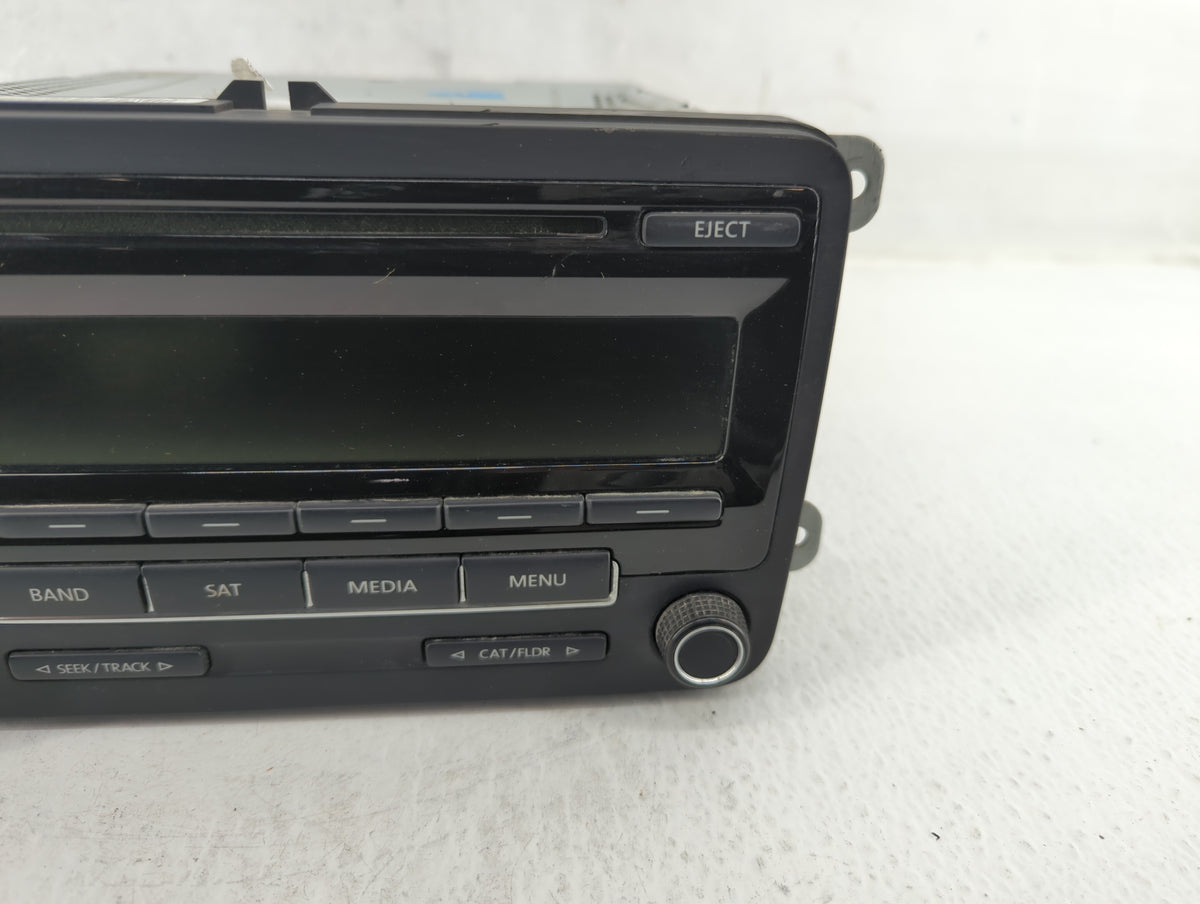 2015-2017 Volkswagen Jetta Am Fm Cd Player Radio Receiver 559409 - Oemusedautoparts1.com