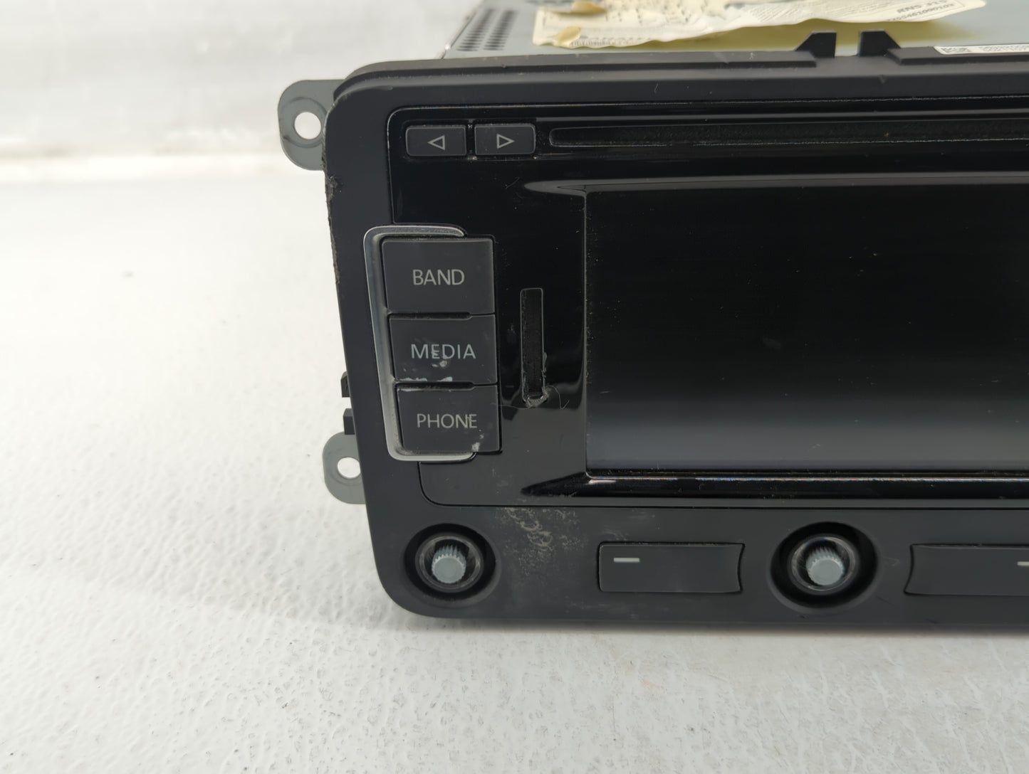 2015-2016 Volkswagen Jetta Am Fm Cd Player Radio Receiver - Oemusedautoparts1.com