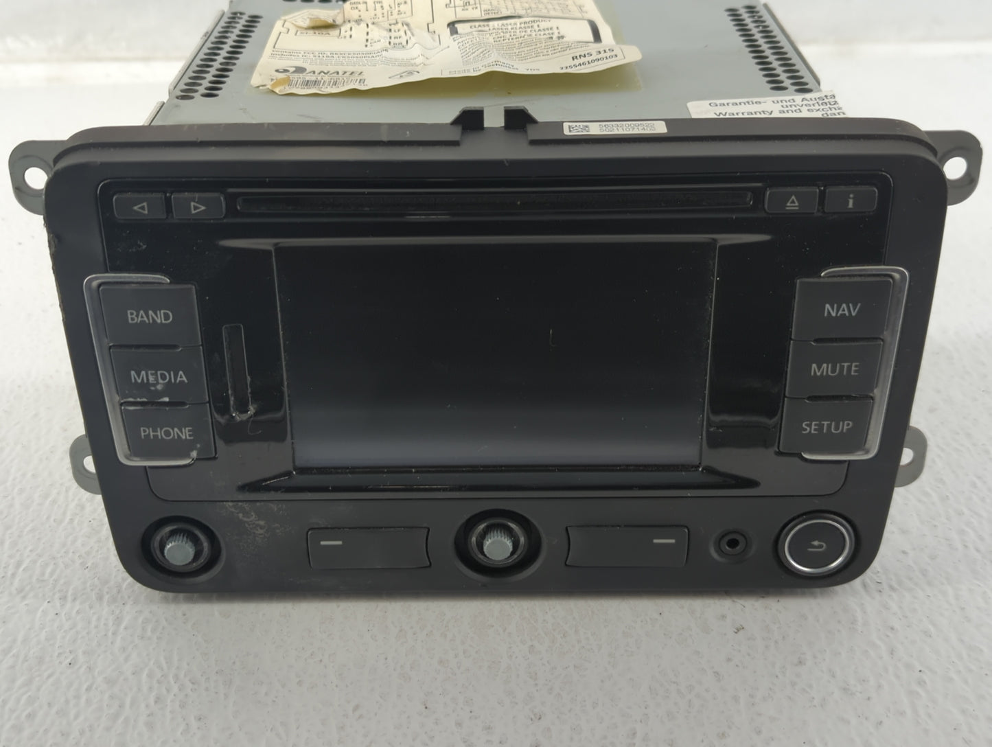 2015-2016 Volkswagen Jetta Am Fm Cd Player Radio Receiver - Oemusedautoparts1.com