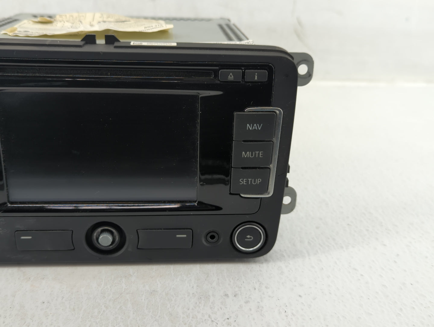 2015-2016 Volkswagen Jetta Am Fm Cd Player Radio Receiver - Oemusedautoparts1.com