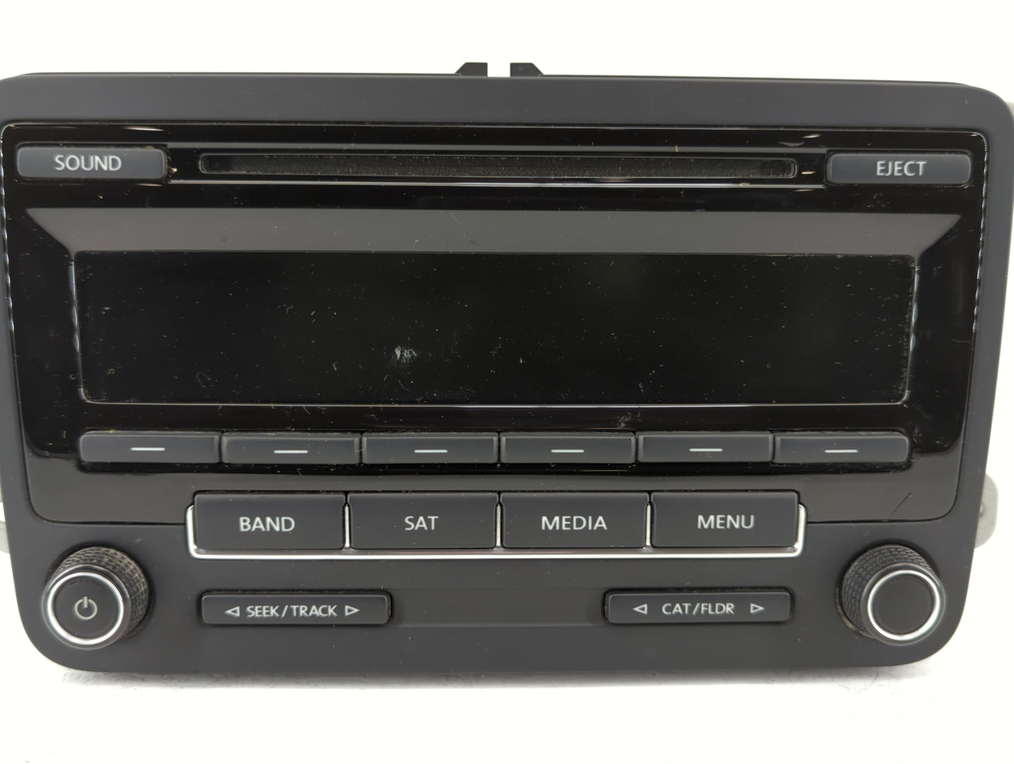 2015-2017 Volkswagen Jetta Am Fm Cd Player Radio Receiver - Oemusedautoparts1.com