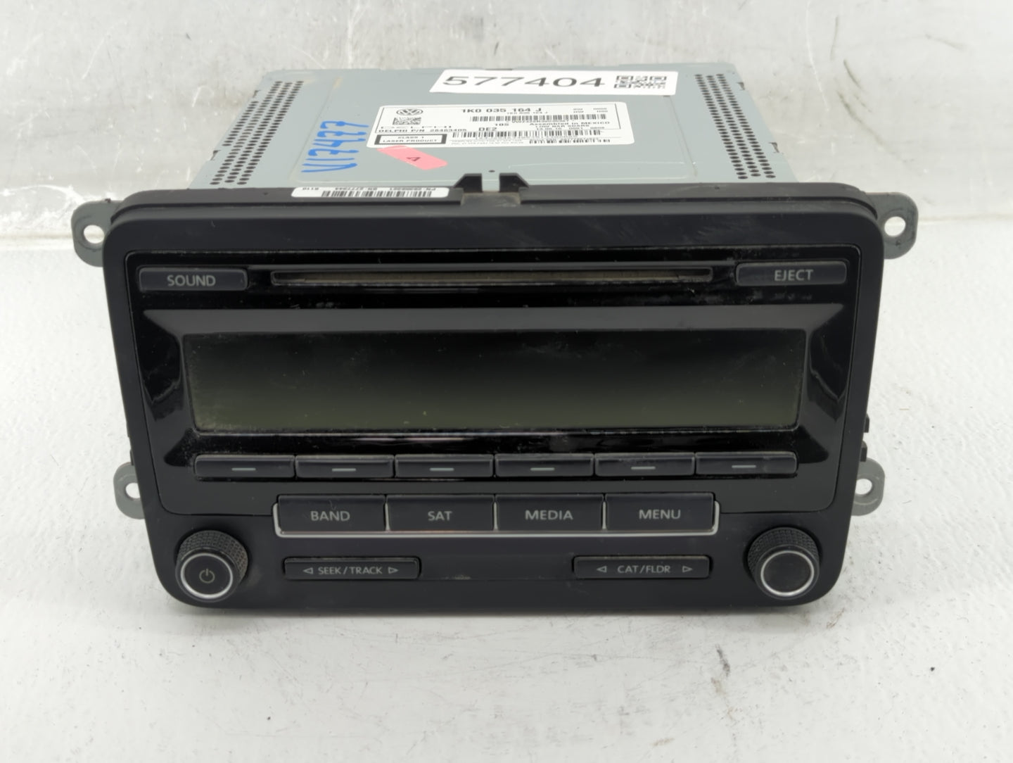 2015-2017 Volkswagen Jetta Am Fm Cd Player Radio Receiver - Oemusedautoparts1.com